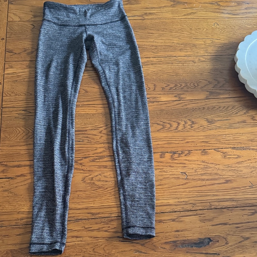 Lululemon Athletica Charcoal Heather Leggings
